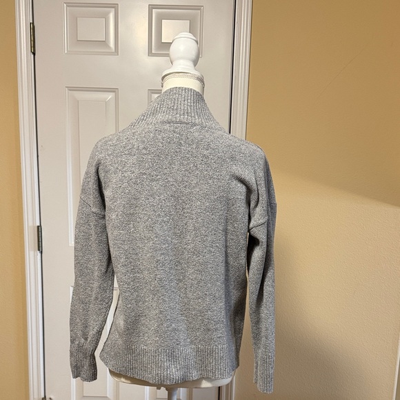 LOFT Heather Gray Turtleneck Sweater - Picture 3 of 5